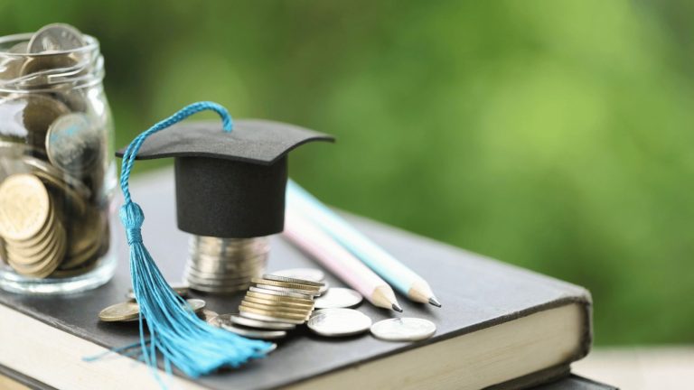 college savings, education, graduation cap, budgeting, investment options, financial aid resources